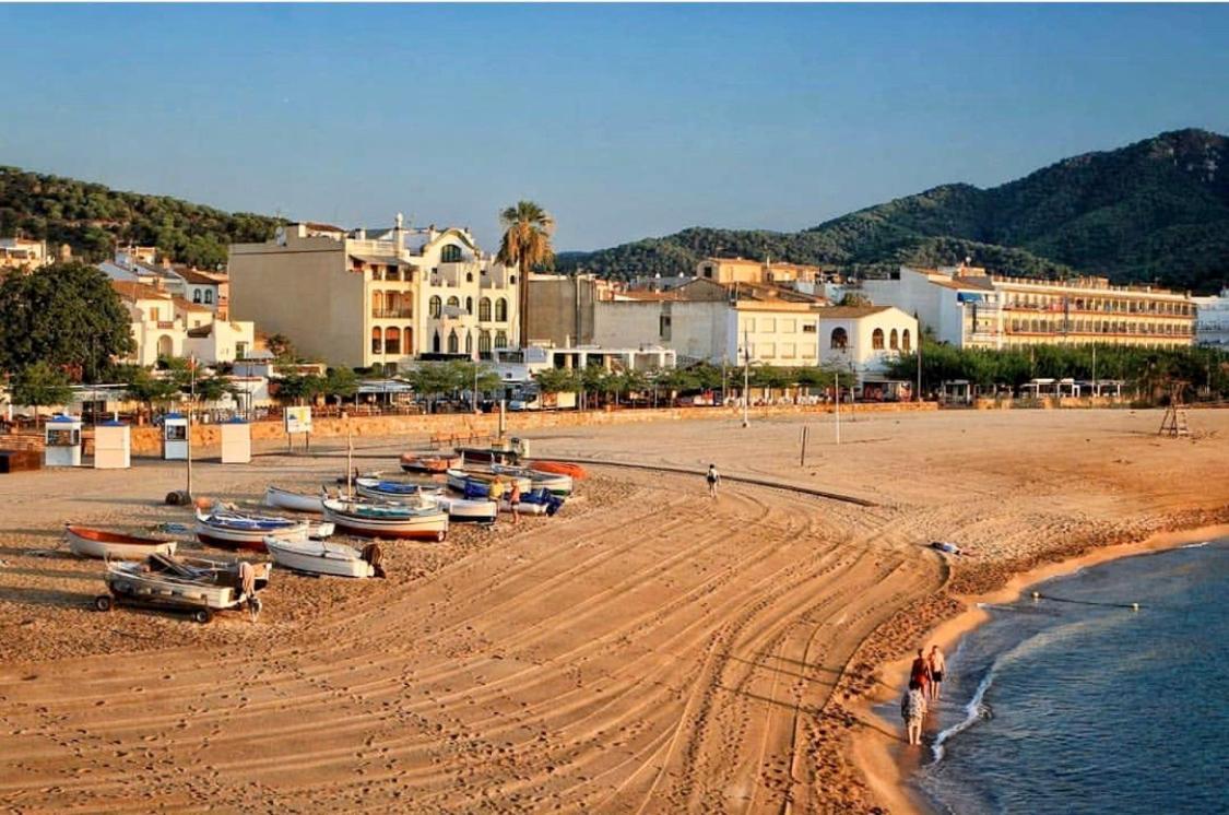 Ancora Frontbeach Luxury Apartment Tossa de Mar Exterior photo
